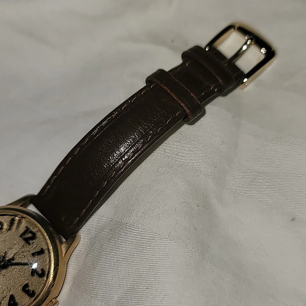 Vintage GUESS 1996 Bubble Glass‎ Goldtone Watch Half & Half Numbers Leather Band